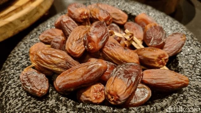 تصویر 1 از خرما زاهدی تازه با ماندگاری مناسب